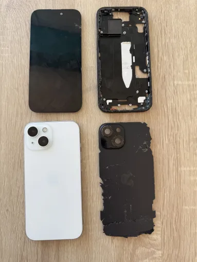 Changement de châssis complet iPhone 15 ainsi que l'écran et la batterie sur Cappelle, Cappelle-la-Grande, RepaMobile