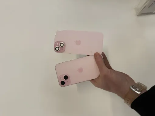 Changement vitre arrière iPhone 15 sur cappelle-la-grande, Cappelle-la-Grande, RepaMobile