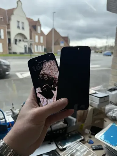 Changement écran iPhone 16 à Cappelle-La-Grande, Cappelle-la-Grande, RepaMobile
