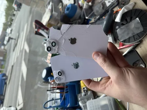 Changement vitre arrière iPhone 14 à Dunkerque, Cappelle-la-Grande, RepaMobile