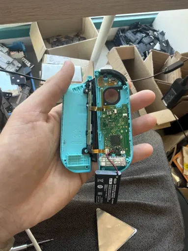 Changement joystick manette Nintendo switch, Cappelle-la-Grande, RepaMobile