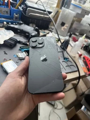 Changement vitre à air iphone 16 pro max sur Dunkerque, Cappelle-la-Grande, RepaMobile