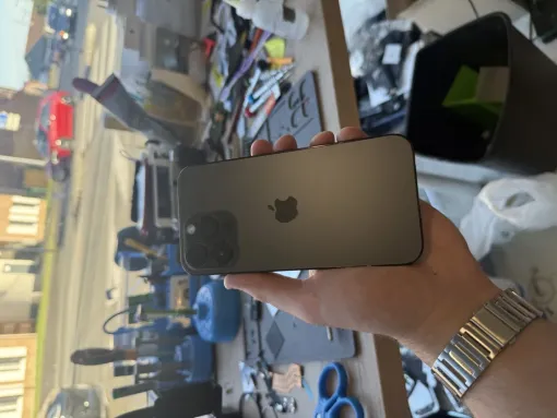 Reconditionnement complet iPhone 14 Pro sur Dunkerque, Cappelle-la-Grande, RepaMobile
