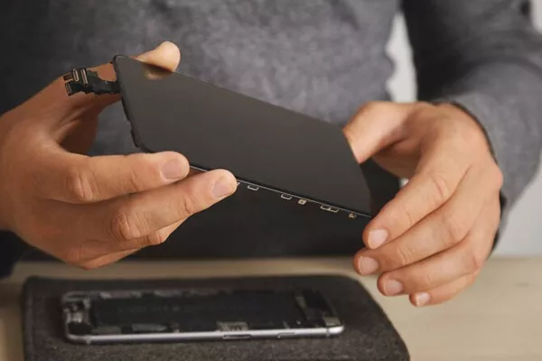 Réparer un écran fissuré de Samsung S20 et changement de batterie, Cappelle-la-Grande, RepaMobile
