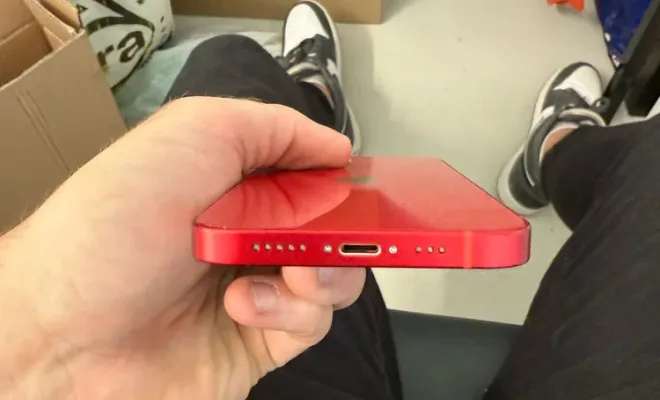 Changement de châssis rouge iphone 13, Cappelle-la-Grande, RepaMobile