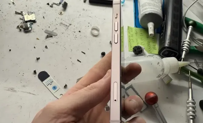 Changement de châssis iphone 13 rose sur cappelle-la-grande, Cappelle-la-Grande, RepaMobile