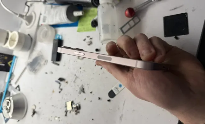 Changement de châssis iphone 13 rose sur cappelle-la-grande, Cappelle-la-Grande, RepaMobile