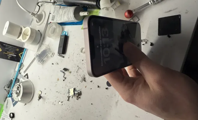 Changement de châssis iphone 13 rose sur cappelle-la-grande, Cappelle-la-Grande, RepaMobile