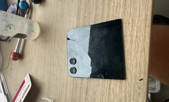 Changement écran complet Galaxy Z Flip 5 à Cappelle-la-Grande, Cappelle-la-Grande, RepaMobile